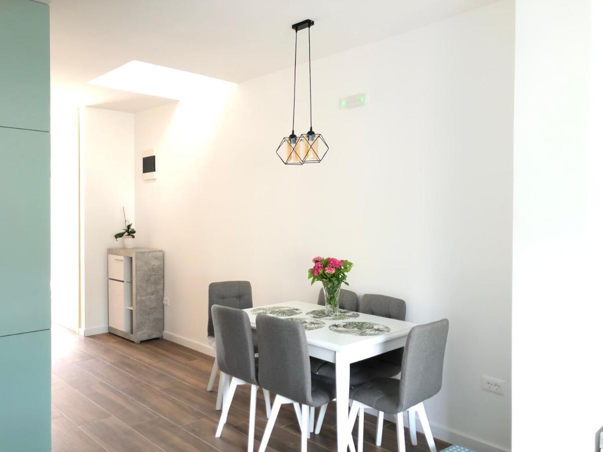 Apartment Sara With Seaview Μπούντβα Εξωτερικό φωτογραφία