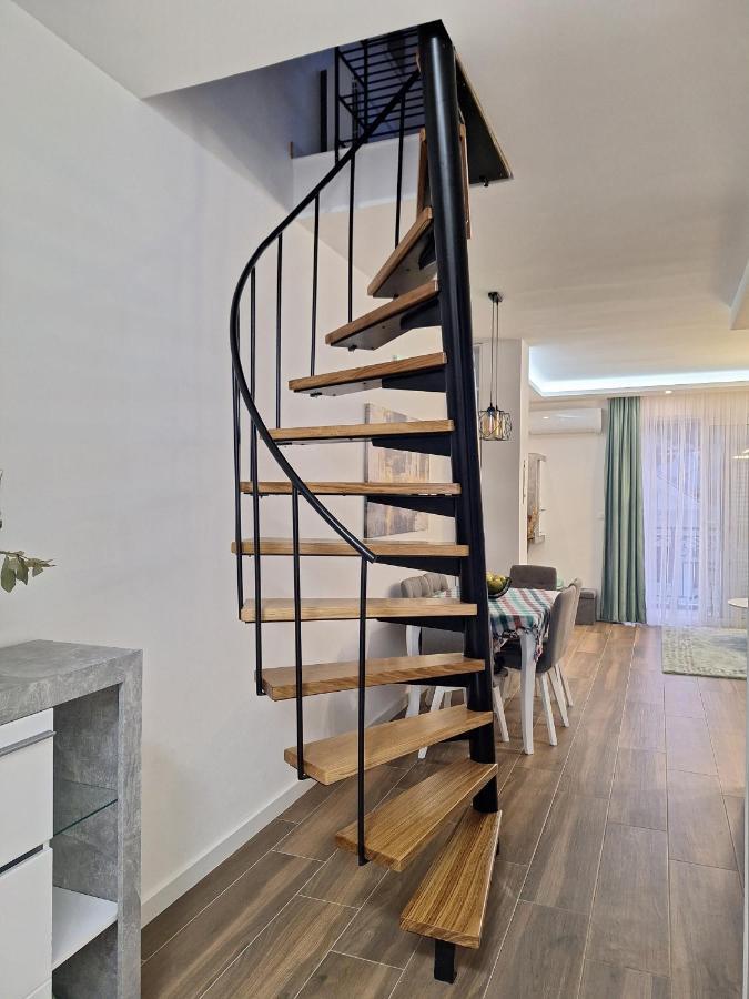 Apartment Sara With Seaview Μπούντβα Εξωτερικό φωτογραφία